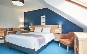 Comfort Hotel Lille Mons En Baroeul 3*